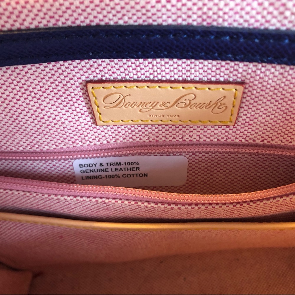Dooney & Bourke Saffiano Janine Crossbody Satchel WITH Key holder & Wristlet! - Picture 5 of 10